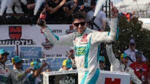 Drivers to watch for 2025 race, Denny Hamlin, Kyle Larson