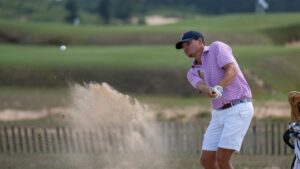 State Am set up for wild finish as a dozen players chase leader Drake Wilcox