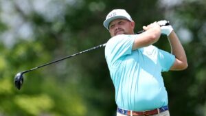 PGA Tour pro Zac Blair goes undercover for driver fitting at golf shop