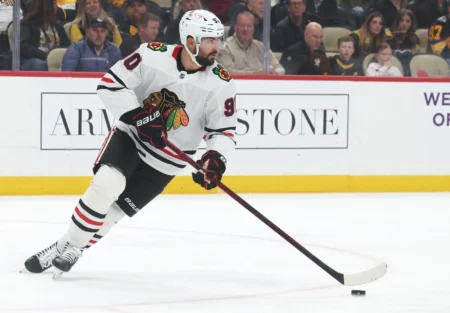 Former Blackhawks Forward Signs With Canadiens