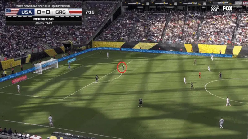 (Original video: Fox Sports | Illustrations and edits: Henry Bushnell/Yahoo Sports)
