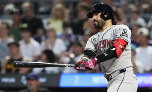 Diamondbacks’ Eugenio Suárez exits game vs. Tigers after being hit by pitch on left hand