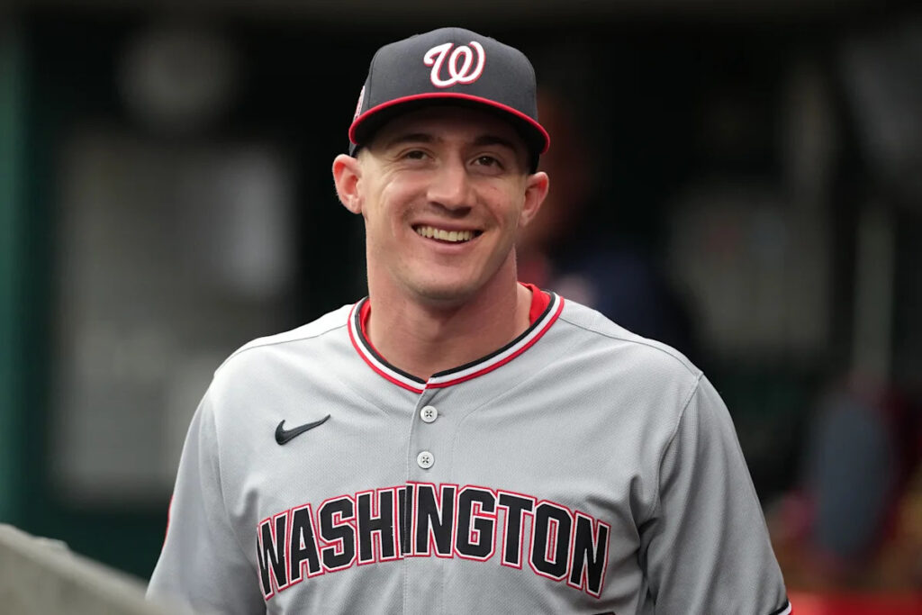Nationals’ Jacob Young scales outfield wall to rob Will Benson of a home run