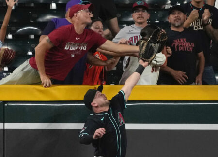 Diamondbacks ban fan who interfered with apparent would-be Giants HR for rest of season, citing ‘multiple offenses’