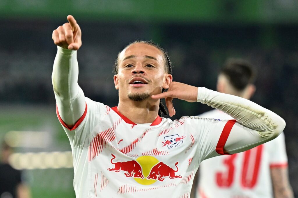 Bayern Munich enter race to sign Chelsea target Xavi Simons