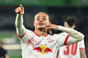 Bayern Munich enter race to sign Chelsea target Xavi Simons