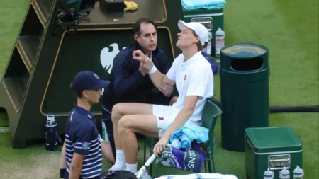 What happened to Jannik Sinner’s elbow? Explaining why World No. 1 tennis star has wrap on arm