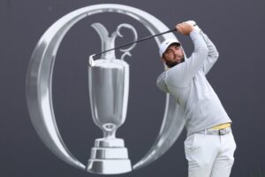 Even the weather can’t stop Scottie Scheffler’s brilliant British Open
