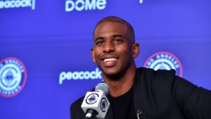 As NBA teams chase youth for a title, Clippers trying the opposite – NBC Sports Philadelphia