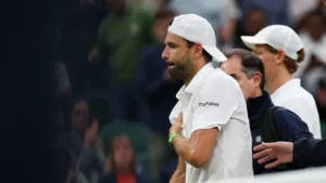 What happened to Grigor Dimitrov? Bulgarian retires vs. Jannik Sinner while up two sets in Wimbledon fourth round
