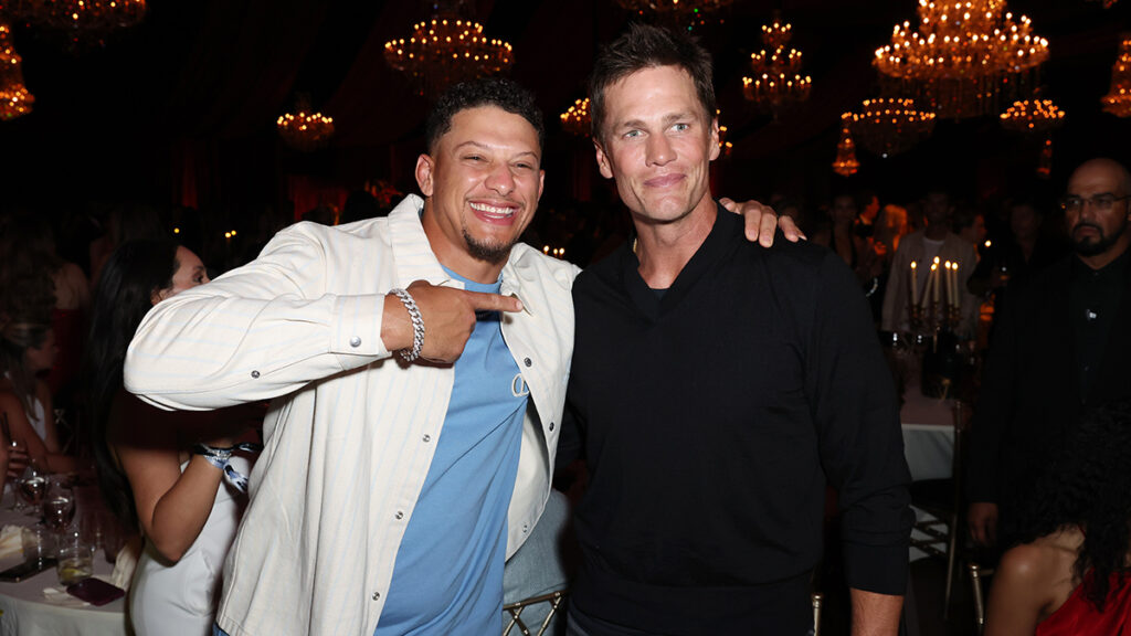 Chiefs QB Patrick Mahomes got this important advice from Tom Brady – NBC Sports Boston