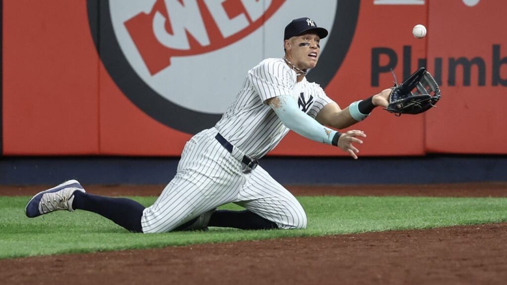 Aaron Judge's 'big time' defense leaves mark on Carlos Rodon, Yankees' win over Cubs