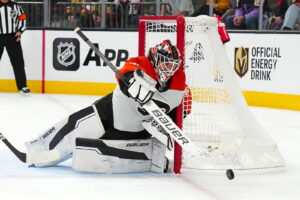Flyers' Nikita Grebenkin Lauds 'Professional' Aleksei Kolosov