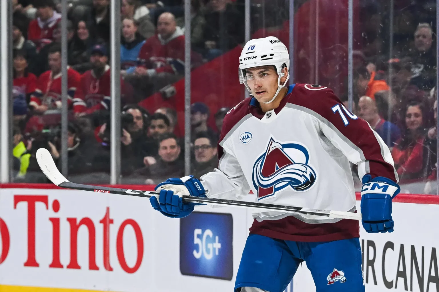 Colorado Avalanche Re-Sign Two Restricted Free Agents