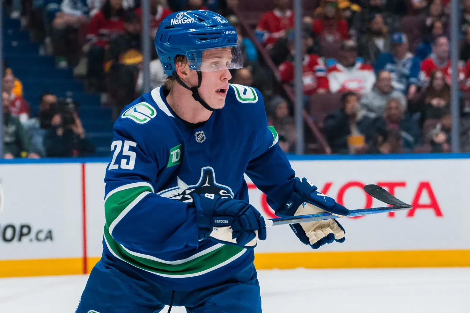 Vancouver Canucks 2024–25 Report Card: Elias Pettersson (D)