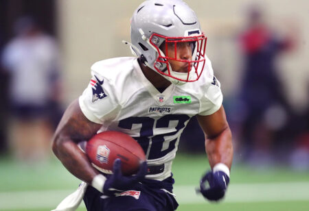 NFL 2nd-round pick contract tracker: Over half the selections have now agreed to deals, including some guaranteed