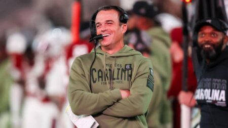 South Carolina’s Shane Beamer jokes about keeping golf scores quiet after Auburn’s Hugh Freeze backlash