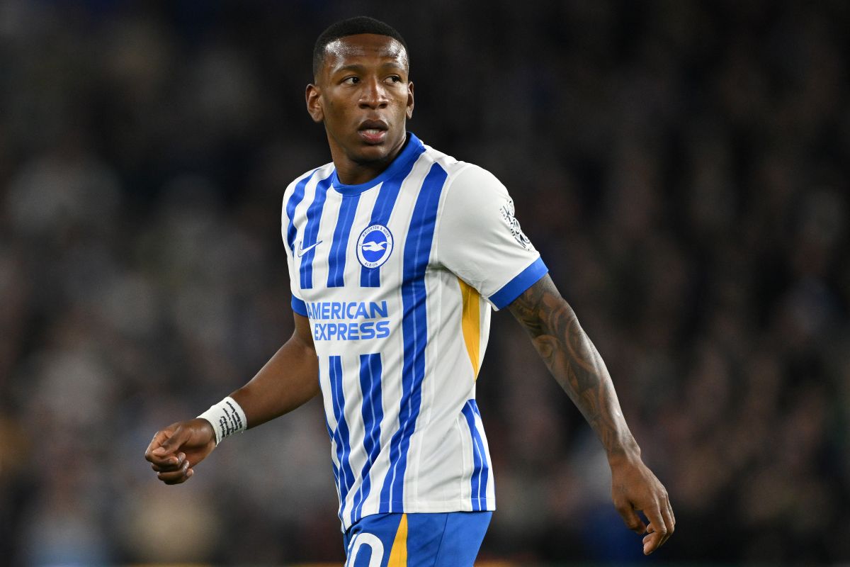 BRIGHTON, ENGLAND - APRIL 02: Pervis Estupinan of Brighton & Hove Albion looks o during the Premier League match between Brighton & Hove Albion FC and Aston Villa FC at Amex Stadium on April 02, 2025 in Brighton, England. (Photo by Mike Hewitt/Getty Images)
