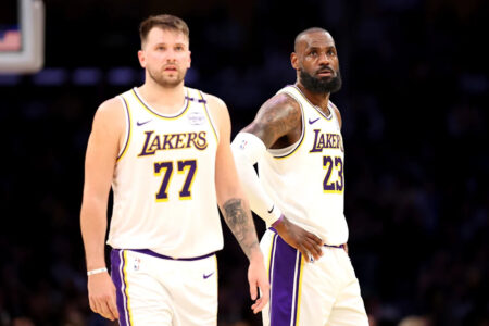 Los Angeles Lakers reportedly didn’t offer LeBron James extension or give him heads-up about sale of team