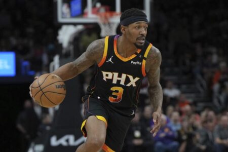 Clippers to land Bradley Beal after Suns buy out his contract