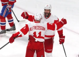 Former Red Wings Legend Returns to Pro Hockey at 50