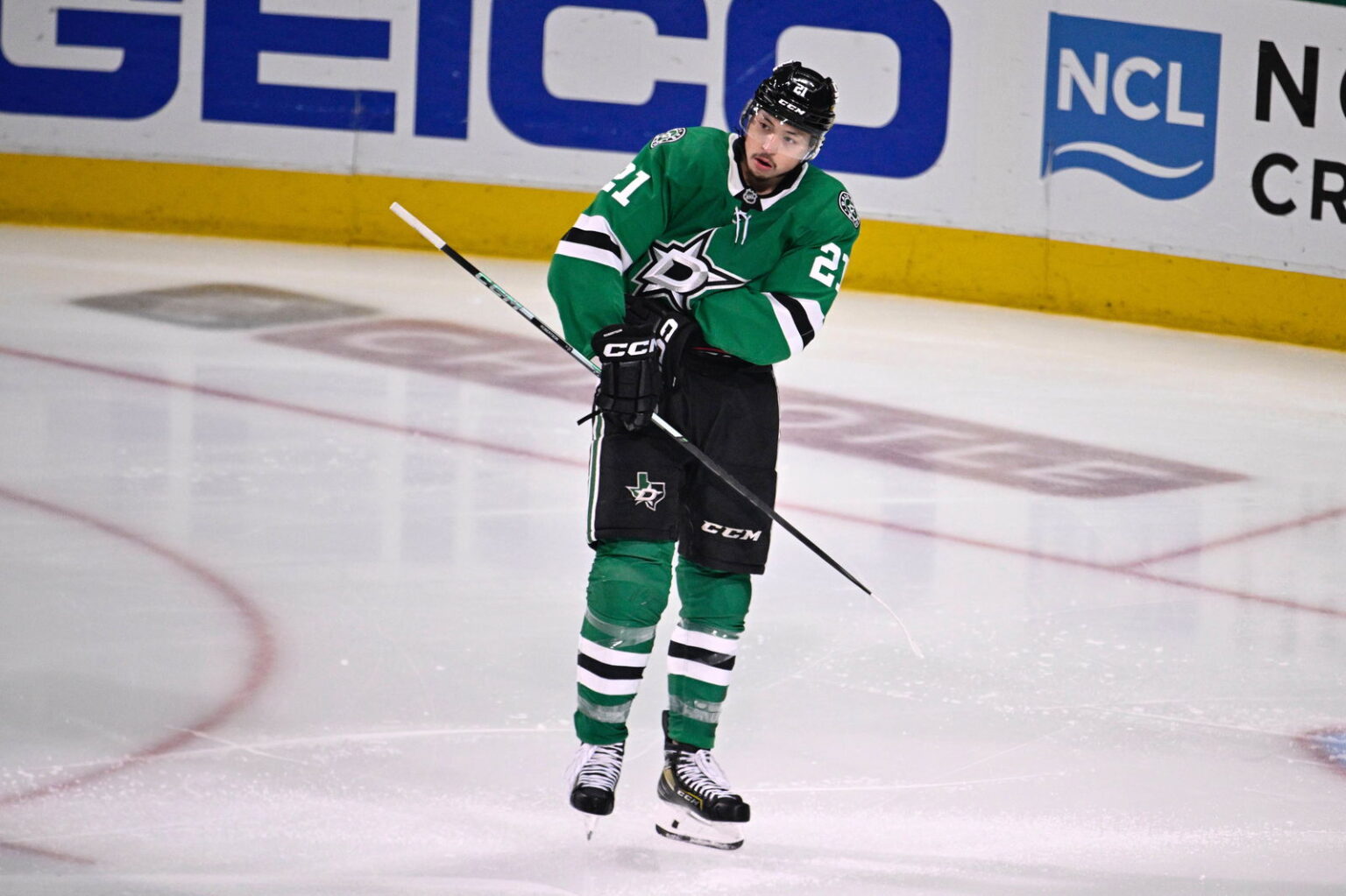 Kings Among Seven Potential Trade Destinations For Jason Robertson