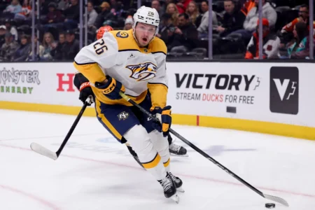 Kieffer Bellows Signs With SHL's Brynas IF