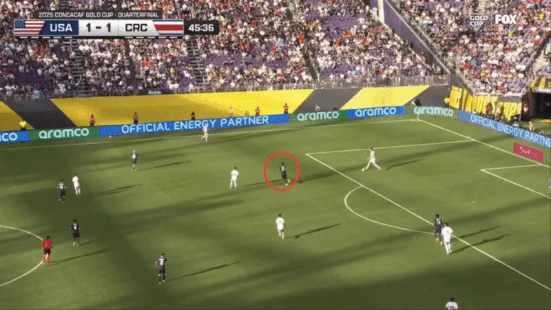 (Original video: Fox Sports | Illustration: Henry Bushnell/Yahoo Sports)