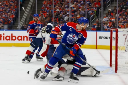 Jeff Skinner Signs With One-Year Deal With San Jose