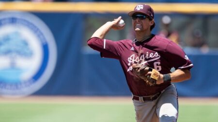 Yankees take shortstop Kaeden Kent in third round of 2025 MLB Draft