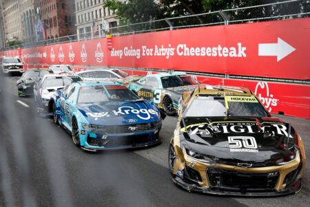 Chicago NASCAR Cup pile-up blocks track, causes early red flag