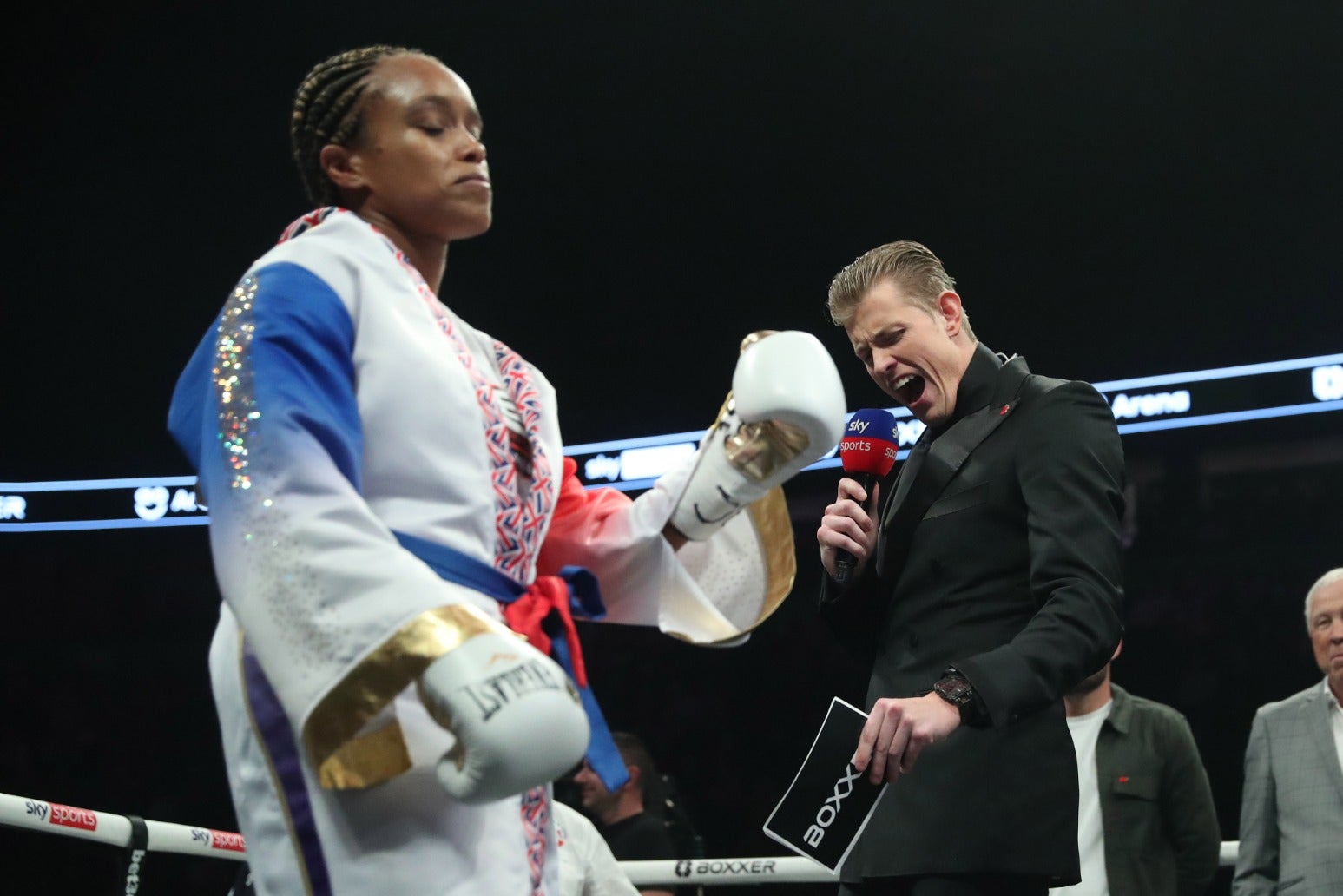 Mommaerts introducing two-weight boxing world champion Natasha Jonas