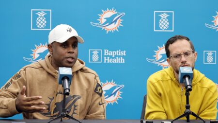 Report: Dolphins talking to multiple teams about trading for a tight end