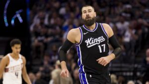Nuggets reportedly tell Jonan Valanciunas they expect him to honor contract