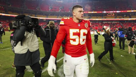 George Karlaftis agrees to four-year extension with Chiefs