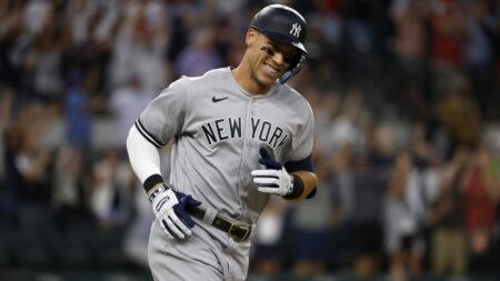 Baseball’s biggest spenders are stumbling, with the Dodgers, Mets and Yankees beset by injuries