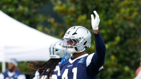Cowboys and second-round pick Donovan Ezeiruaku agree to rookie contract
