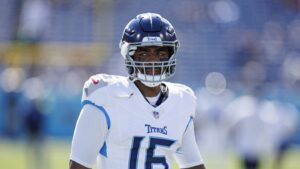 Treylon Burks being evaluated after injuring shoulder in practice