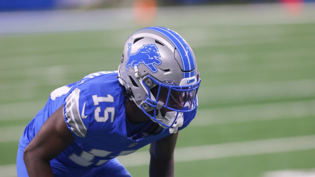 Ennis Rakestraw injures chest in Lions practice