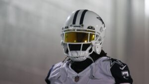 Report: Cowboys dock Trevon Diggs 0,000 for not rehabbing with the team enough