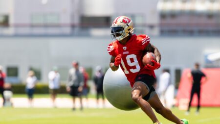 49ers WR Jacob Cowing injures a hamstring at practice