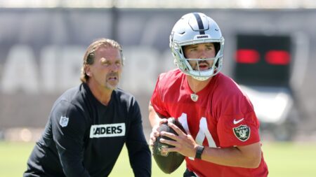 Raiders waive QB Carter Bradley