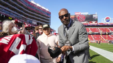 Jerry Rice thinks the 49ers changed too much this offseason