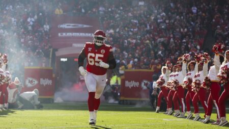 Chiefs, Trey Smith agree to four-year contract