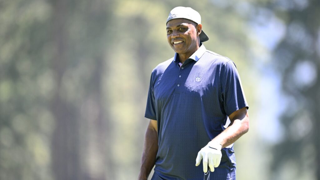 Charles Barkley has career day, Stephen Curry 2 points back at American Century Championship
