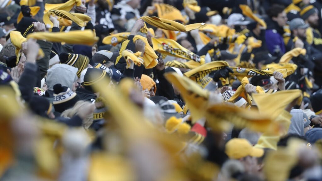New-look, all-in Steelers are favored in only six of 17 games