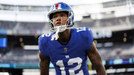 Dolphins announce trade for Darren Waller