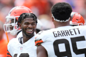 Browns QB Shedeur Sanders has slow start to 2nd half after fellow rookie Dillon Gabriel impresses