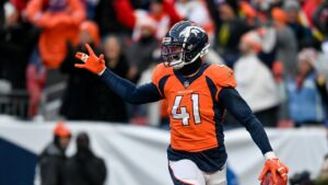 Broncos LB Drew Sanders underwent foot surgery