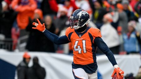 Broncos LB Drew Sanders underwent foot surgery